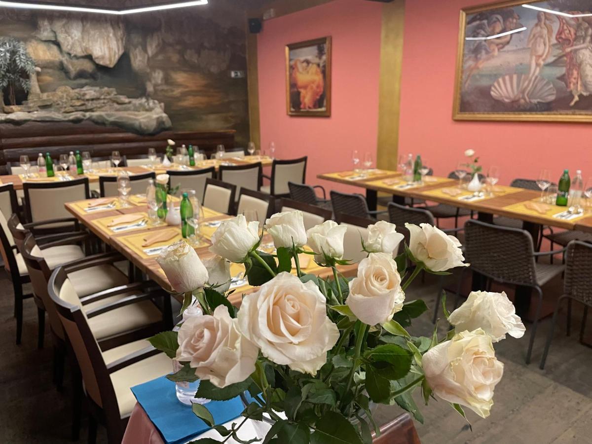 Madonca Rooms & Restaurant Nova Gorica Exterior photo