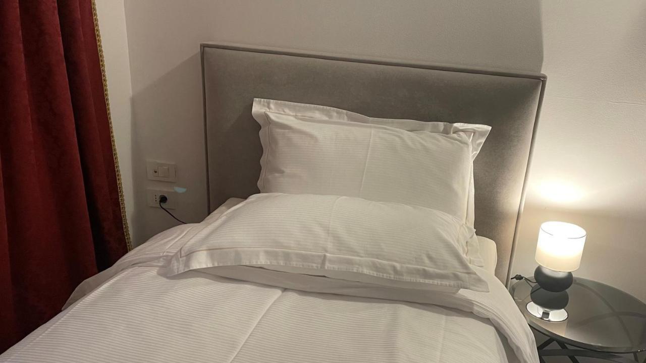 Madonca Rooms & Restaurant Nova Gorica Exterior photo
